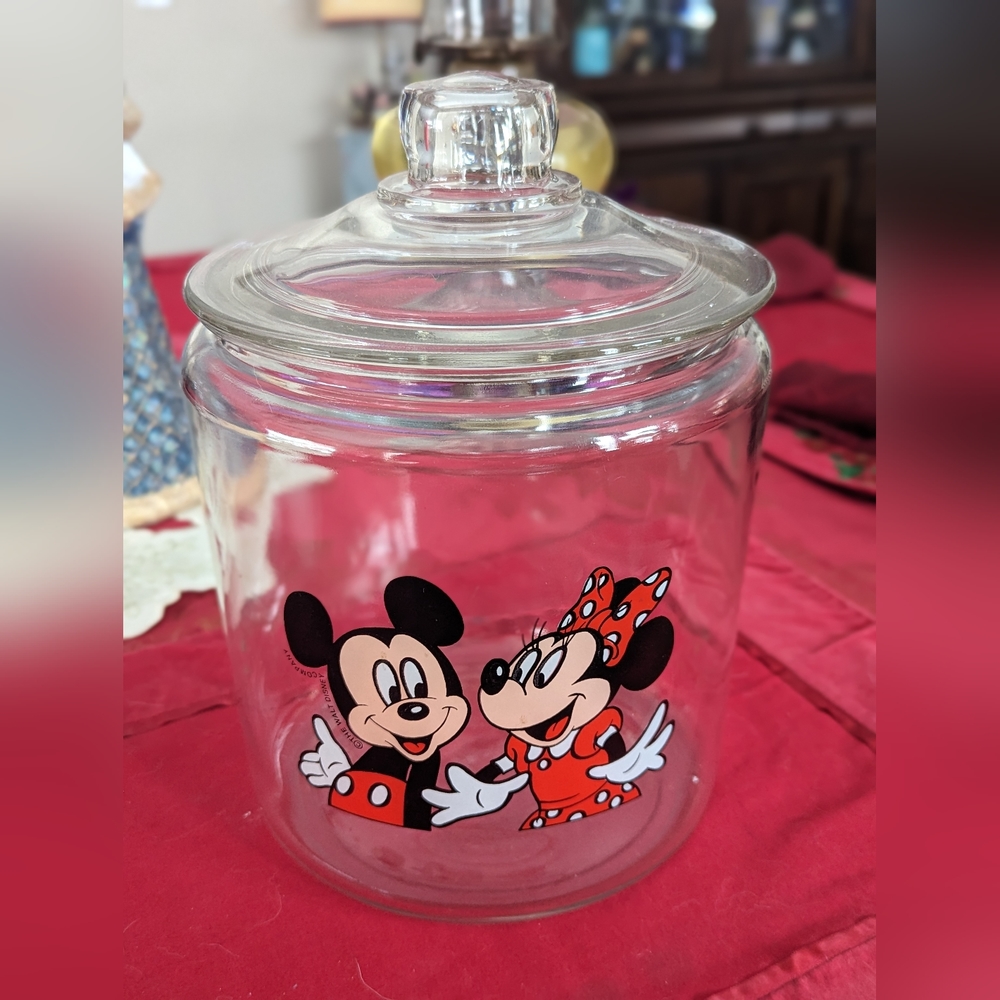 Vintage Mickey and Minnie cookie jar Walt Disney world